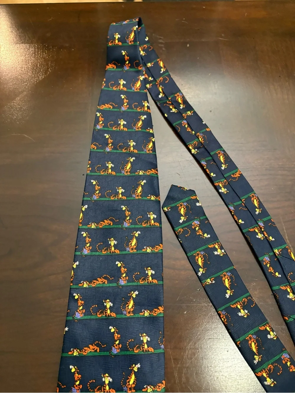 Tigger Pooh Navy Tie 100% Polyester Perfect Condition Bounce Tail